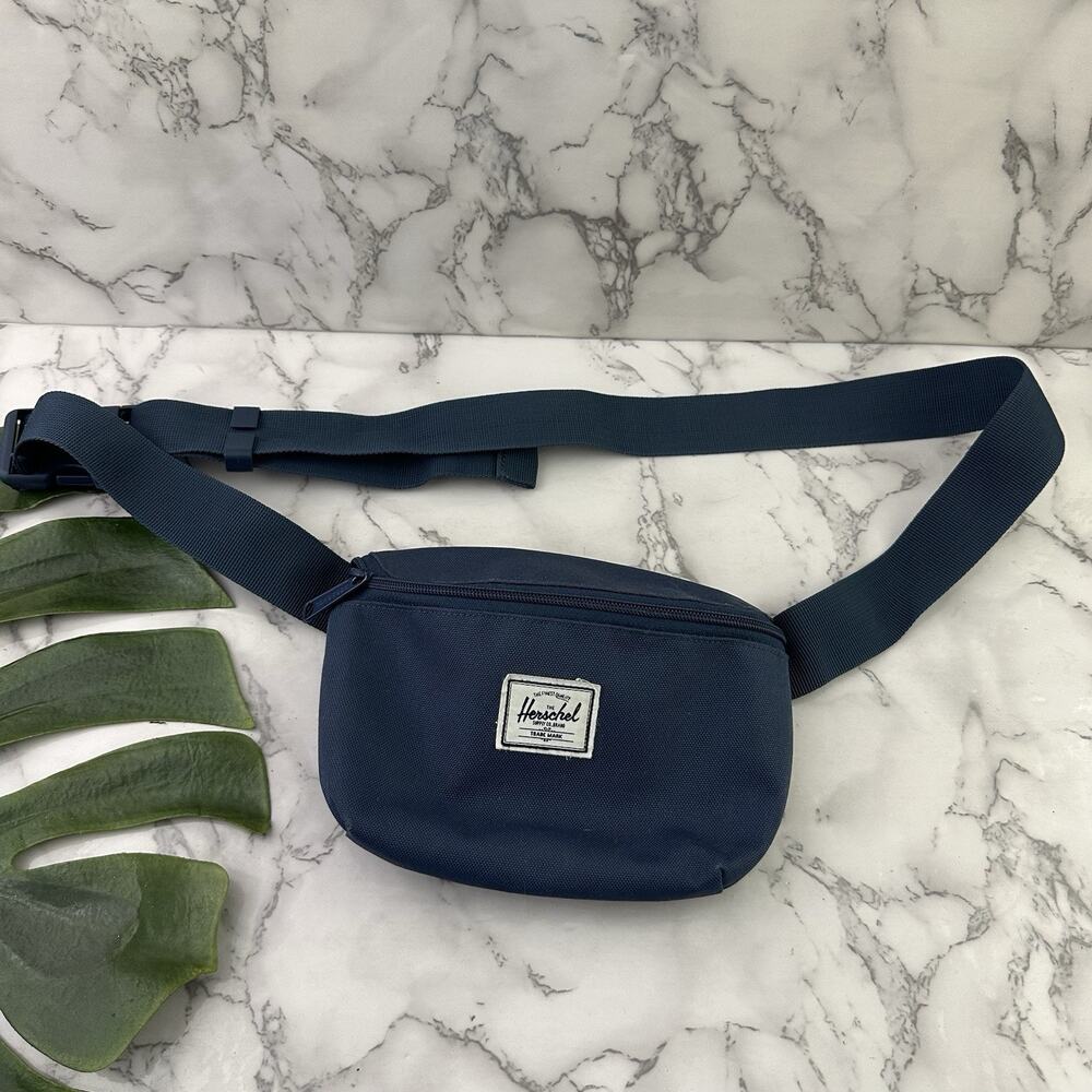 Herschel Belt Bag Fanny Pack Dark Blue Striped Lined Small Lightweight Crossbody